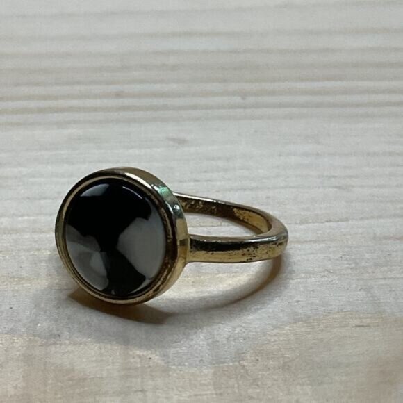 Black White Gold-Tone Ring Adjustable Band Timeless Style - Picture 3 of 4